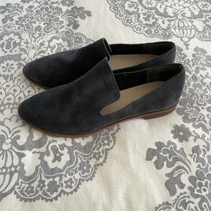 Crown Vintage Carla Loafer Charcoal 7 NWOT